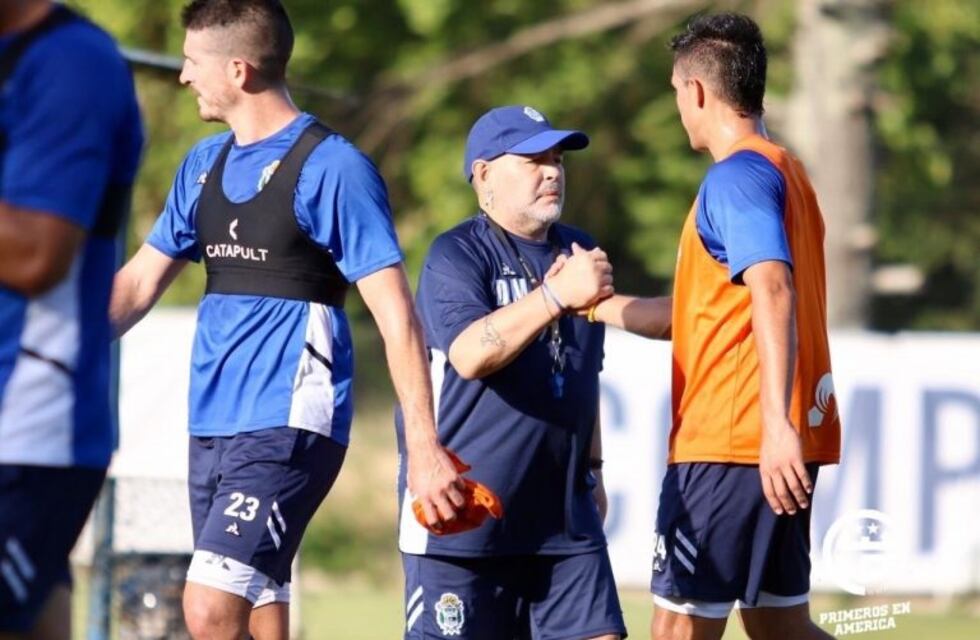 El médico de Gimnasia criticó el testeo serológico que exige la AFA y habló de Maradona