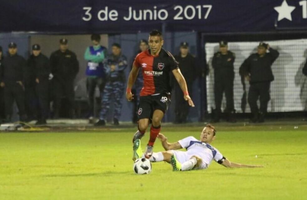 El que mal anda: Newell's no pudo con Gimnasia y perdió de nuevo como visitante