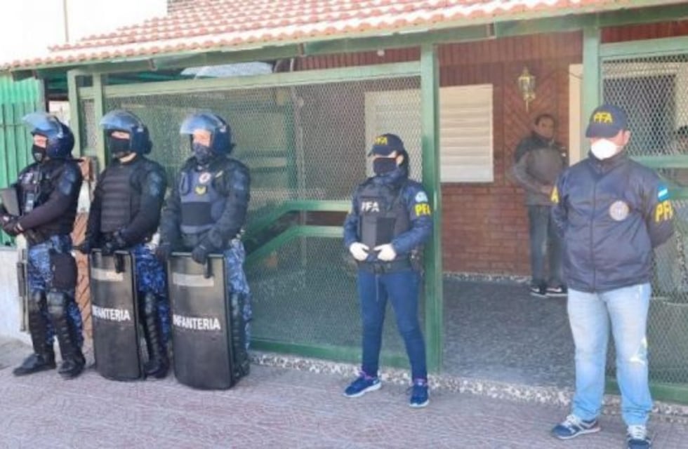 Estafas con el IFE: operaban desde la cárcel de Cruz de Eje y engañaron a personas de todo el país