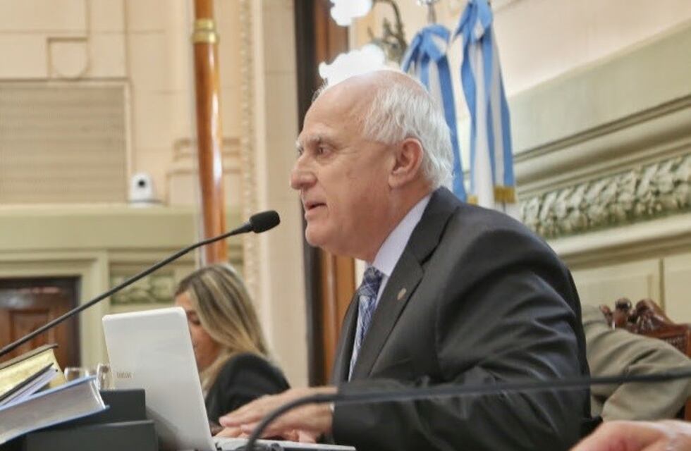 Por la violencia y la seguridad Lifschitz convocó a los diputados en pleno receso de enero