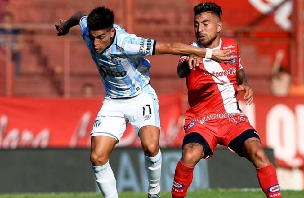 Argentinos y Atlético Tucumán empataron 2-2 en La Paternal