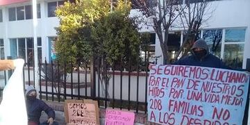 Arde Pico Truncado: protesta en la municipalidad