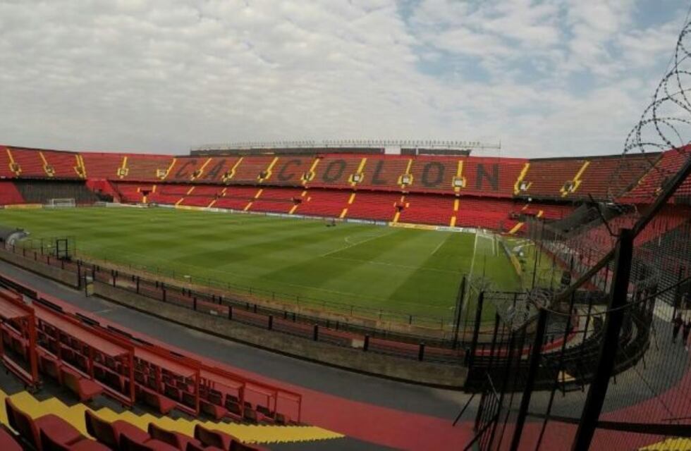 Aislaron a nueve empleados de Colón por un caso sospechoso de coronavirus