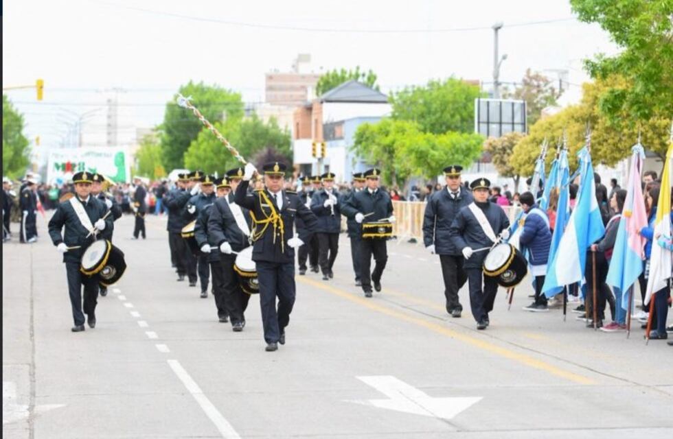 Trelew conmemoró sus 132 años con un desfile
