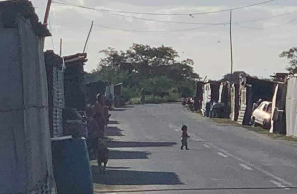 Clorinda: Continúan evacuando familias en la zona de Puerto Pilcomayo