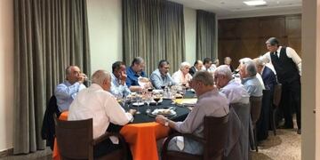 Lavagna se reunió con jefes de la CGT y alimentó así especulaciones sobre su candidatura