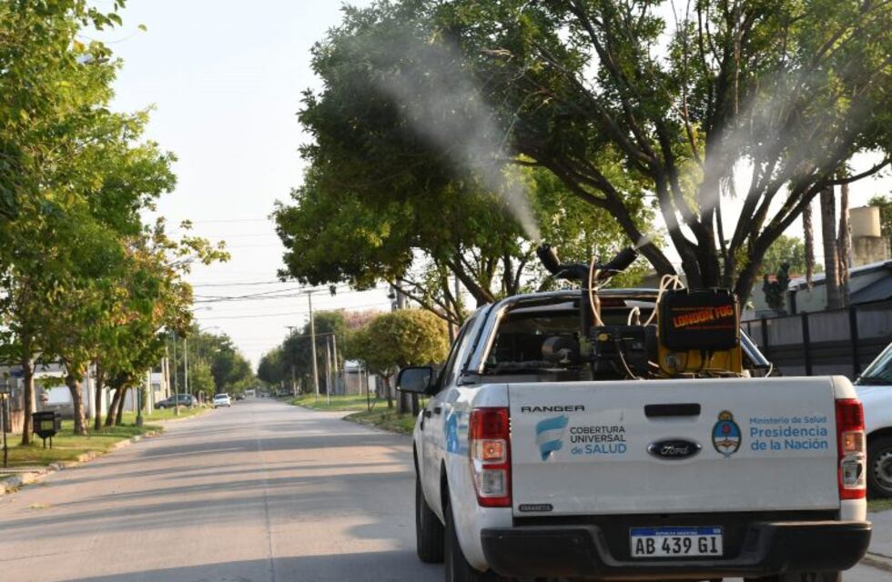 Mantienen la fumigación espacial para combatir el dengue