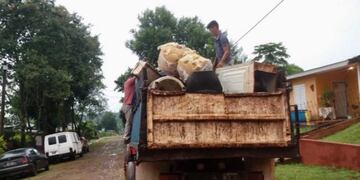 Los vecinos aprovecharon para sacar sus residuos\u002E