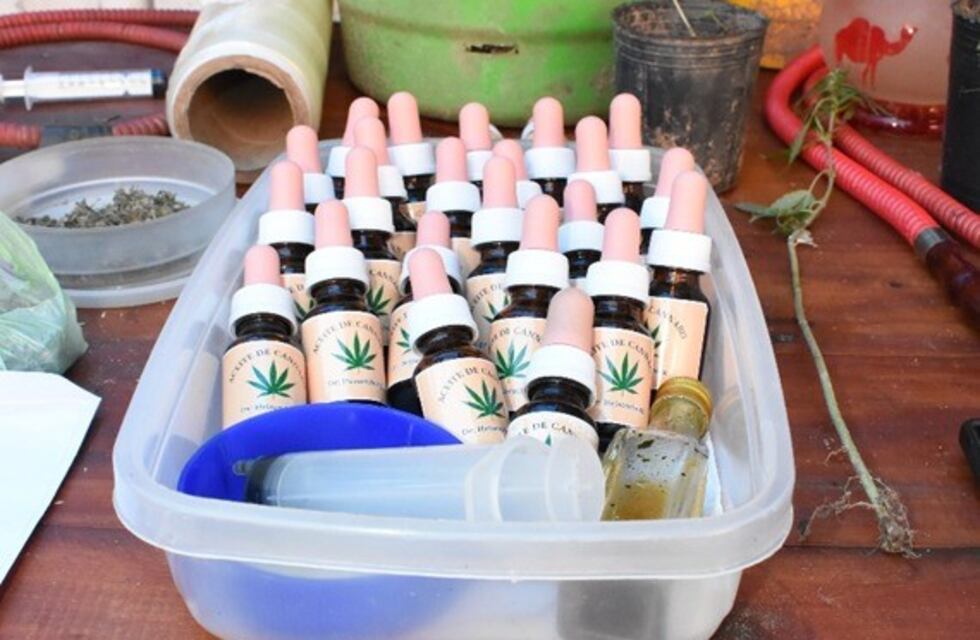 Padre e hija detenidos por comercializar aceite de Cannabis