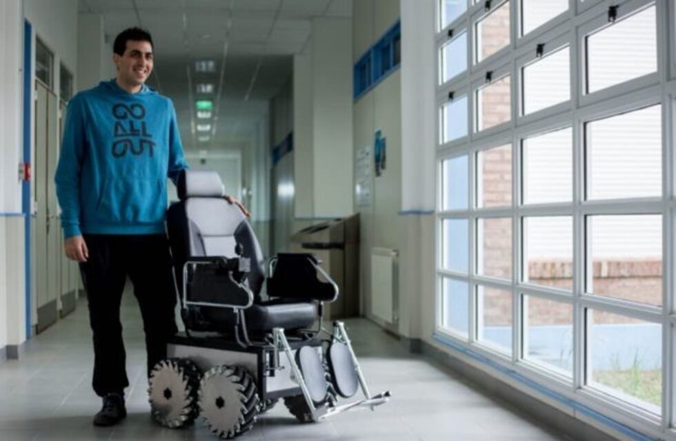Creó una silla de ruedas "omnidireccional" que cambiará la vida de personas con discapacidad