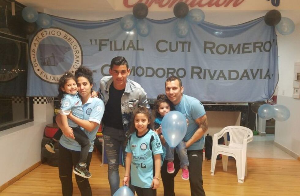 El Cuti Romero visitó la filial de Comodoro Rivadavia que lleva su nombre