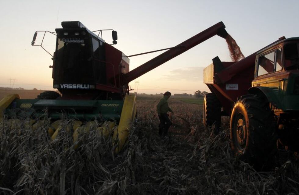 Quieren que el aumento de impuestos sea igual al recorte de sueldo de gobernantes