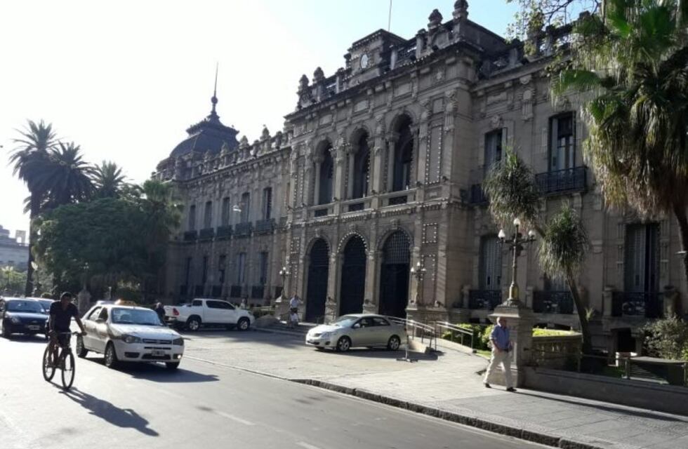 Por el Día de los Fieles Difuntos el 2 de noviembre habrá asueto escolar y administrativo