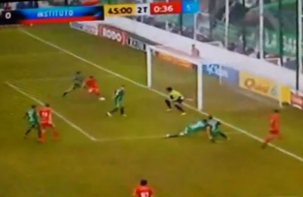 ¡Increíble! Mirá el gol que erró Malcom Braida