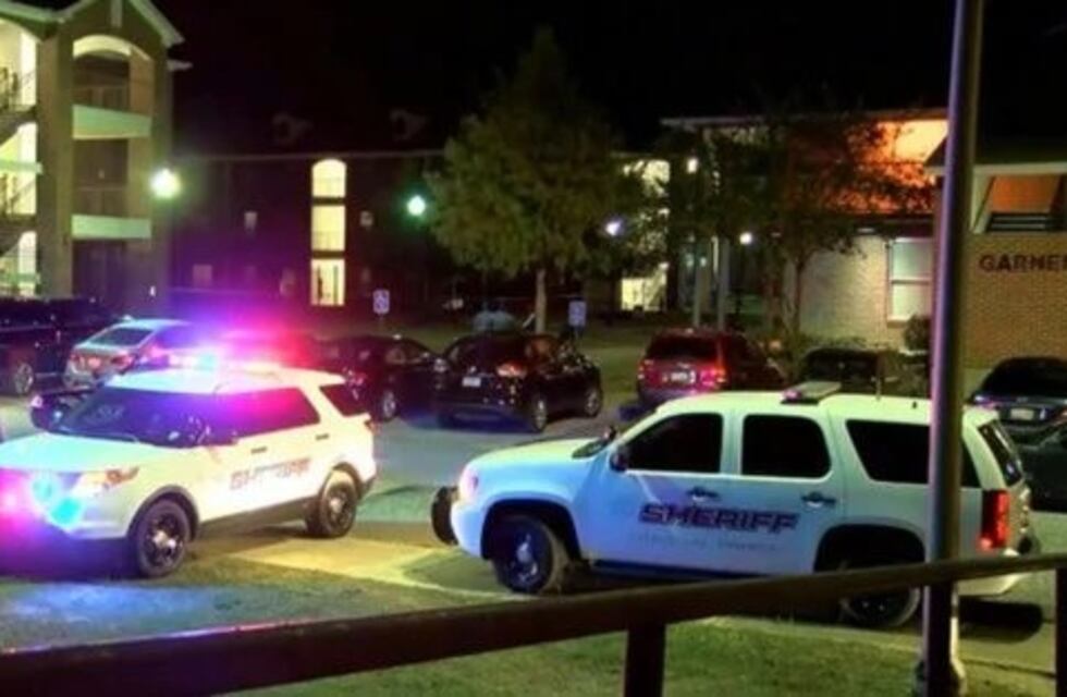 Un sujeto asesinó a dos jóvenes en una universidad de Luisiana y huyó del campus