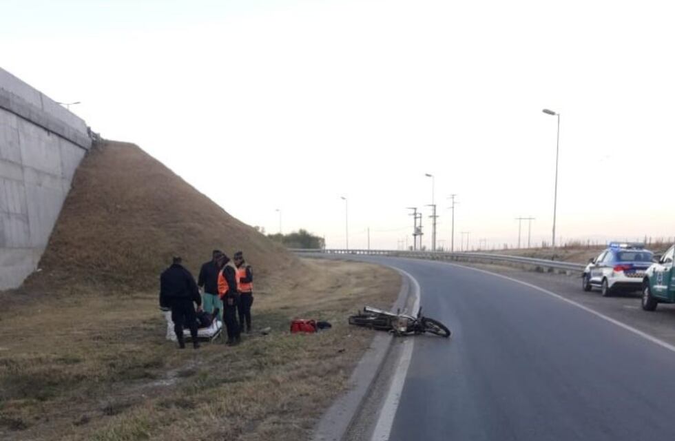 Un motociclista herido tras despistar sobre Ruta 36