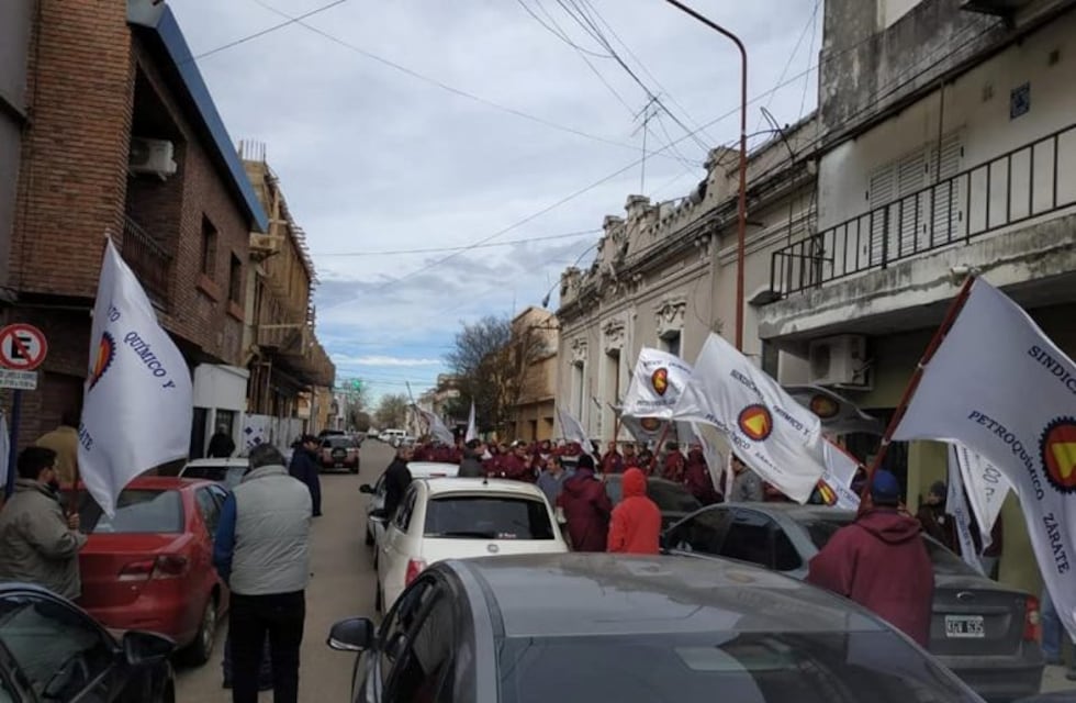 Los despedidos de Unilever marcharon hasta el Ministerio de Trabajo