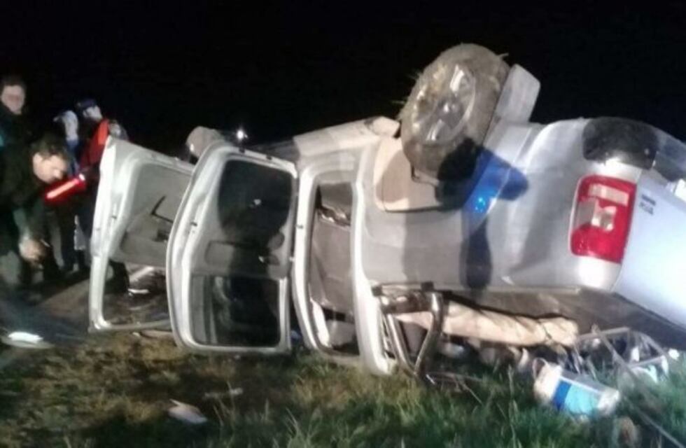 Dos heridos por un choque y vuelco en cercanías de Achiras