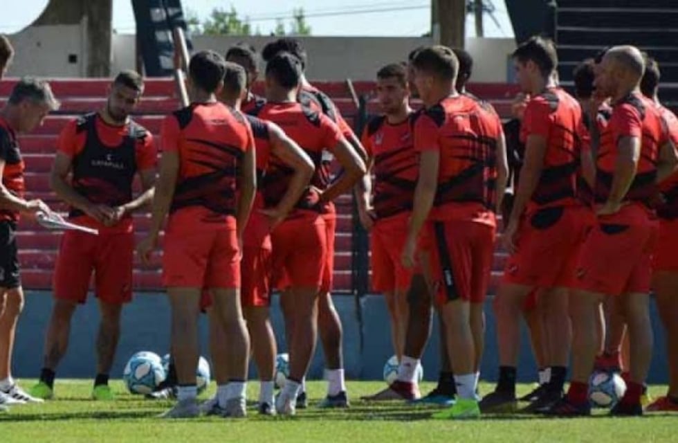 Quiénes son los jugadores que renovarían contrato con Patronato