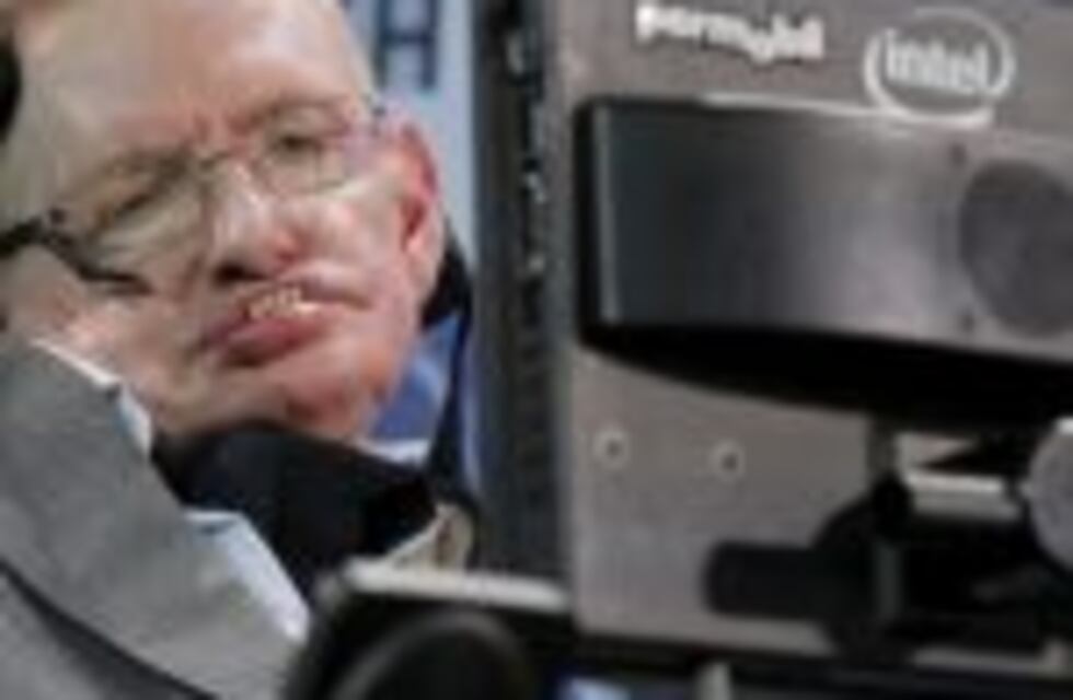 Stephen Hawking fue dado de alta tras haber sido internado en Roma