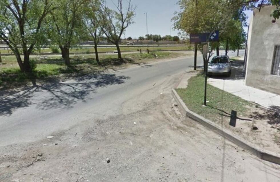 Murió un motociclista tras chocar contra un árbol