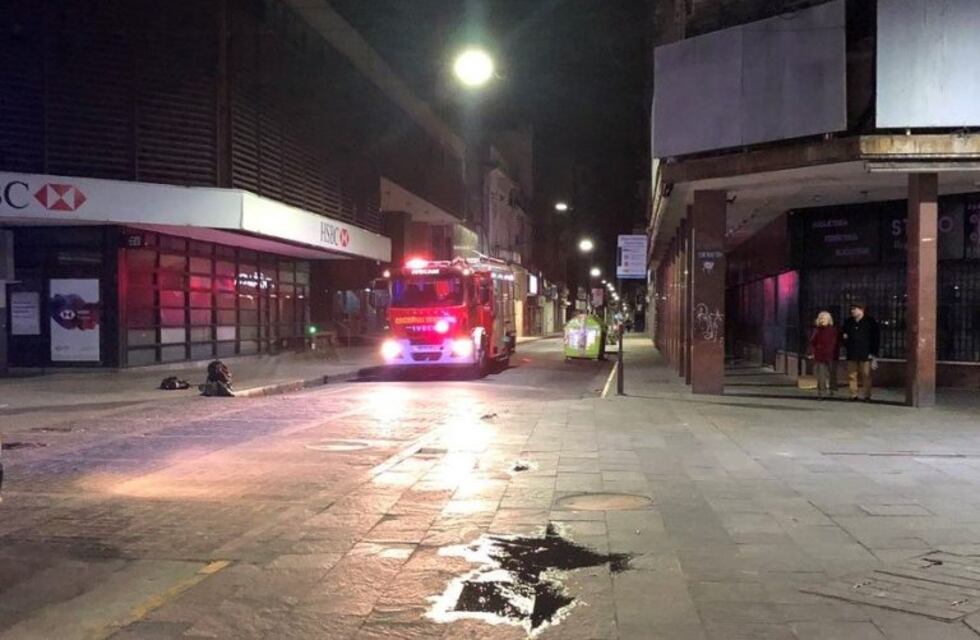 Evacuaron una pensión del microcentro por una fuga de gas a la madrugada