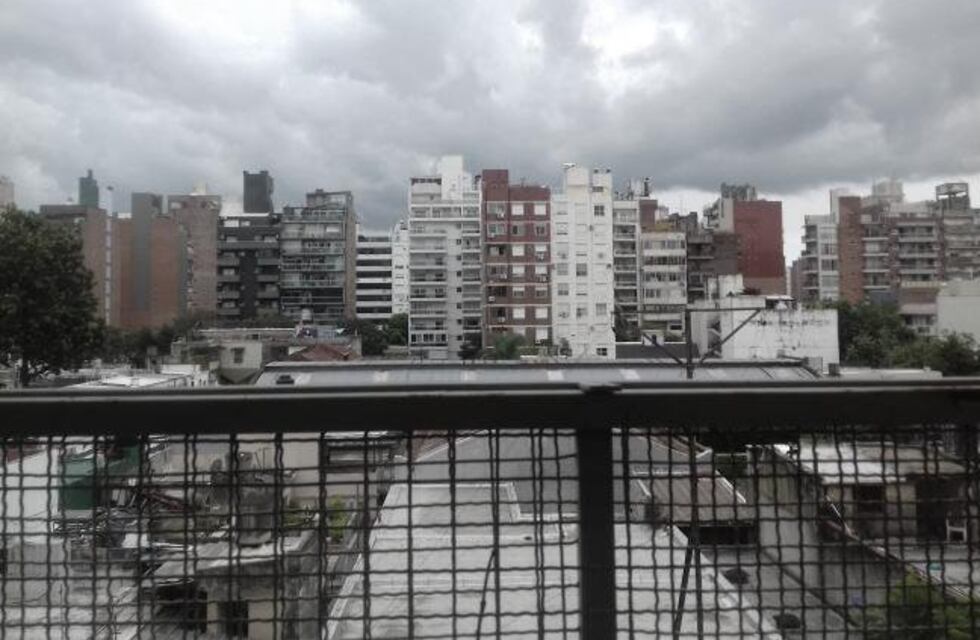 Con un alerta emitido por la mañana, se espera un domingo lluvioso hasta la noche