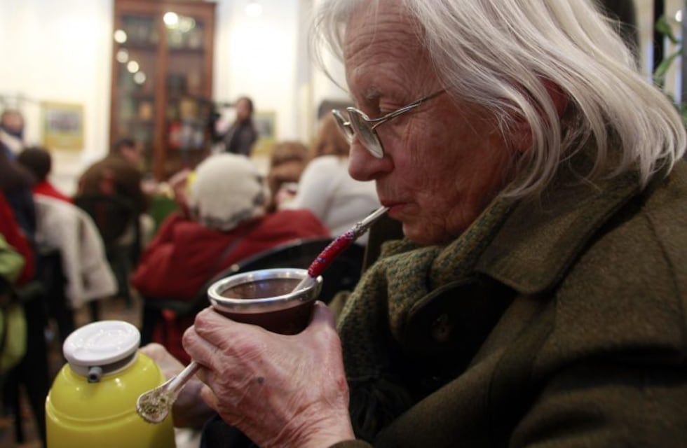 Comprobado: la bombilla del mate tiene más gérmenes que la tabla del inodoro