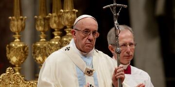 Pope Francis leads a mass to mark the World Day of Peace in Saint Peter's Basilica at the Vatican January 1, 2018\u002E REUTERS/Max Rossi     TPX IMAGES OF THE DAY