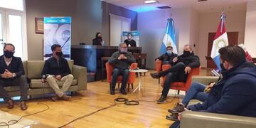 Reunión por incendios entre Provincia y Nación