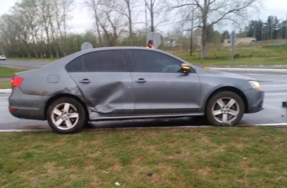El director del Hospital Pintos chocó en el ingreso a Azul