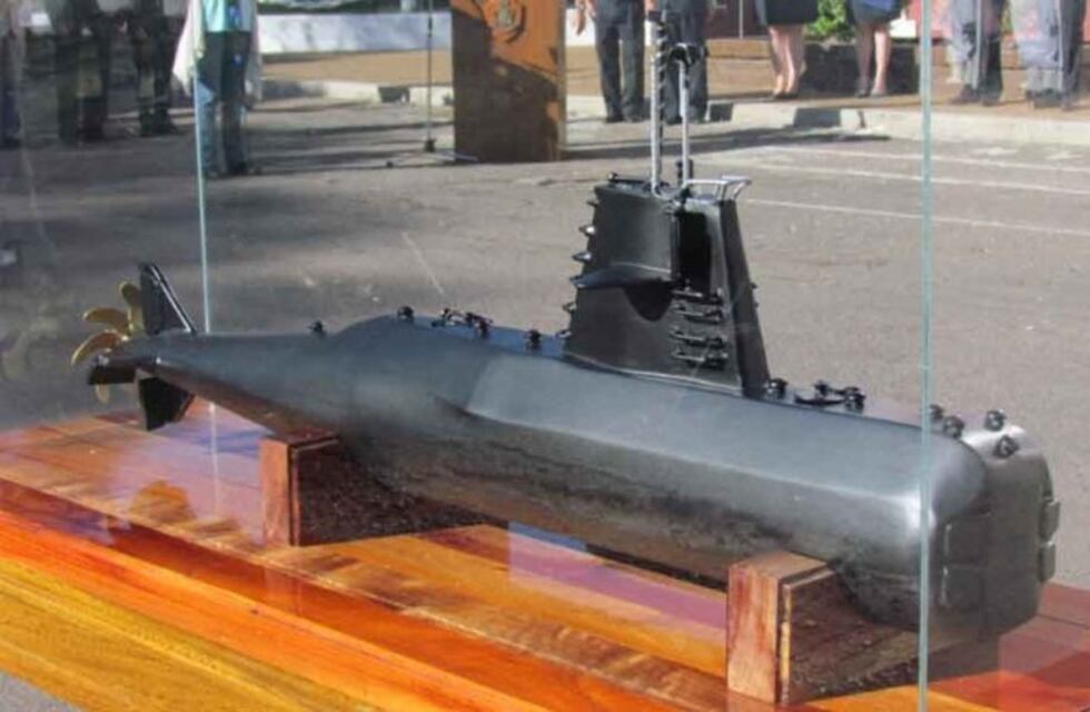 Internos del penal de Bahía Blanca construyeron una maqueta del ARA San Juan