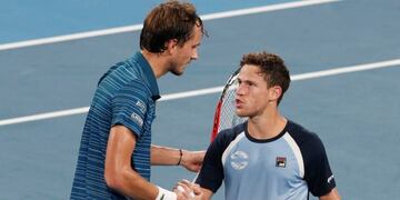 Schwartzman y Medvedev (Foto: Steve Christo/AP)