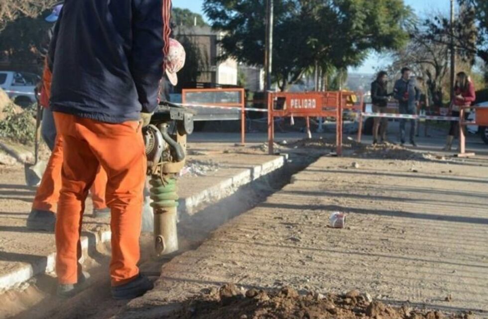 Comenzó la obra de cloacas en el Sur de la ciudad con tránsito restringido