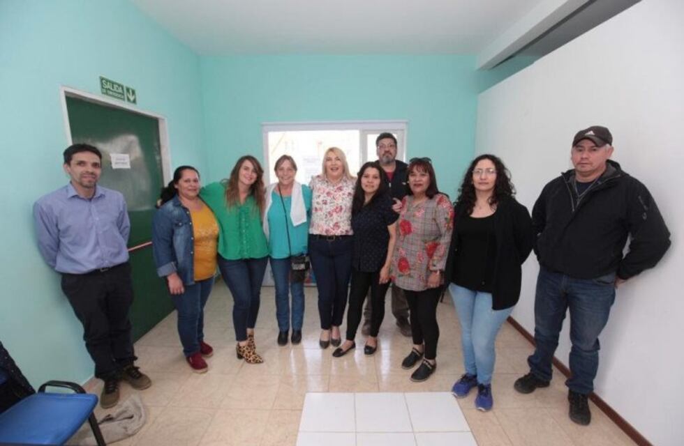 La gobernadora se reunió con familias de Tolhuin