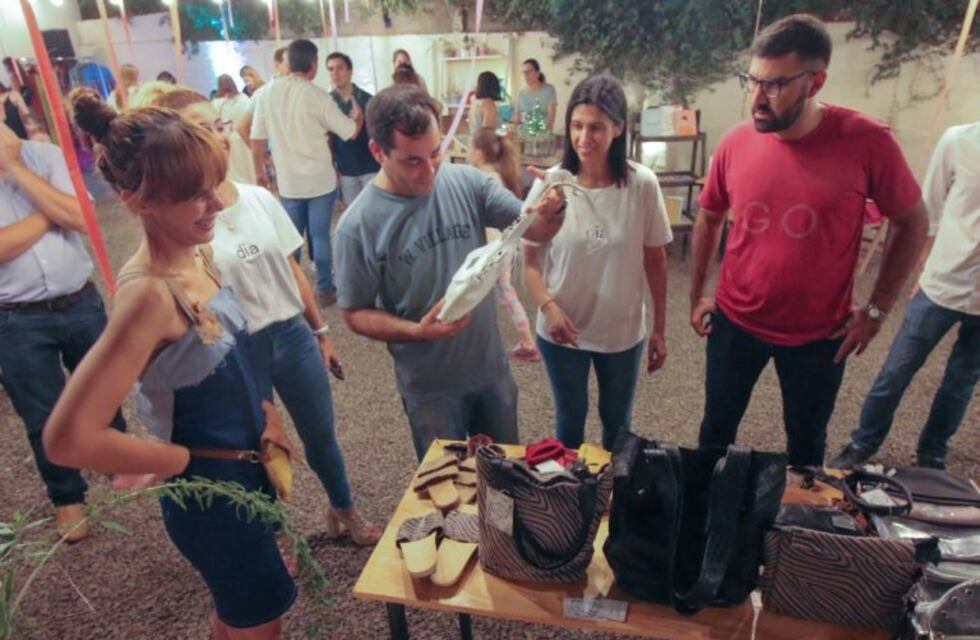 "Emprendete" y Chacú presentaron su patio de diseño