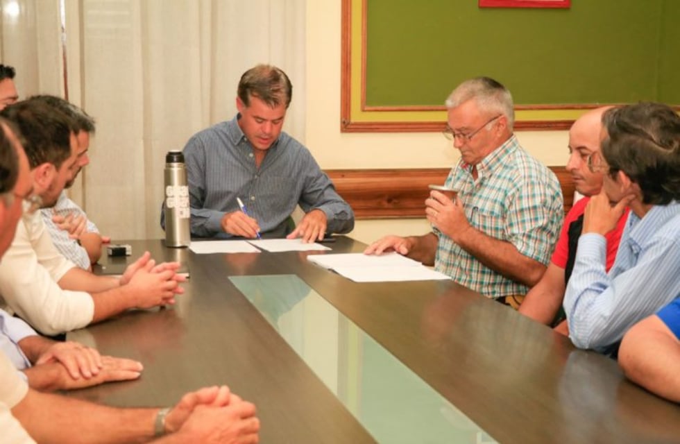 Paritaria del 2019: los municipales exigen 33 por ciento para el semestre
