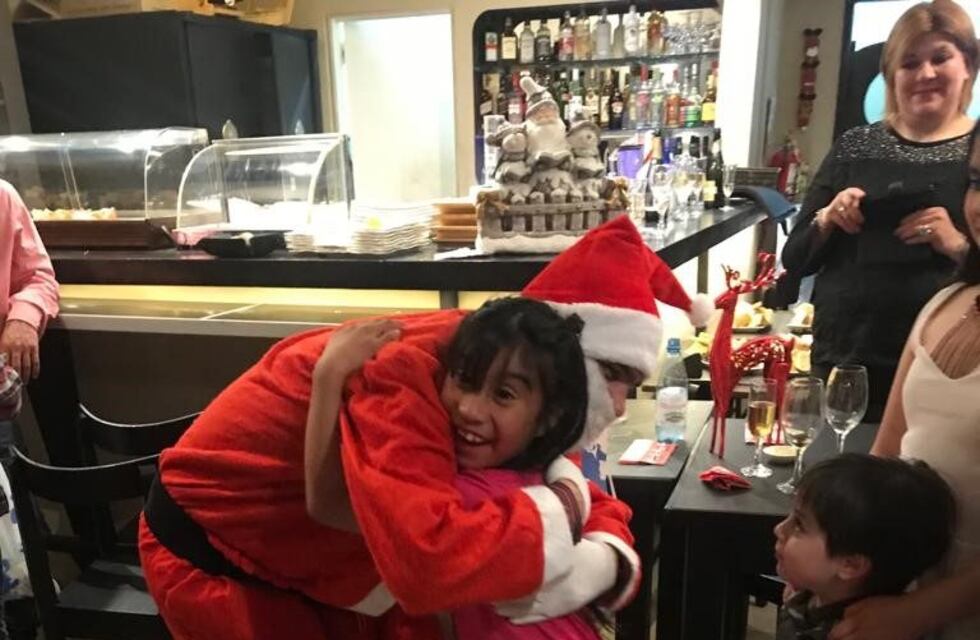 Restaurante Buddas ofreció cena solidaria de Noche Buena