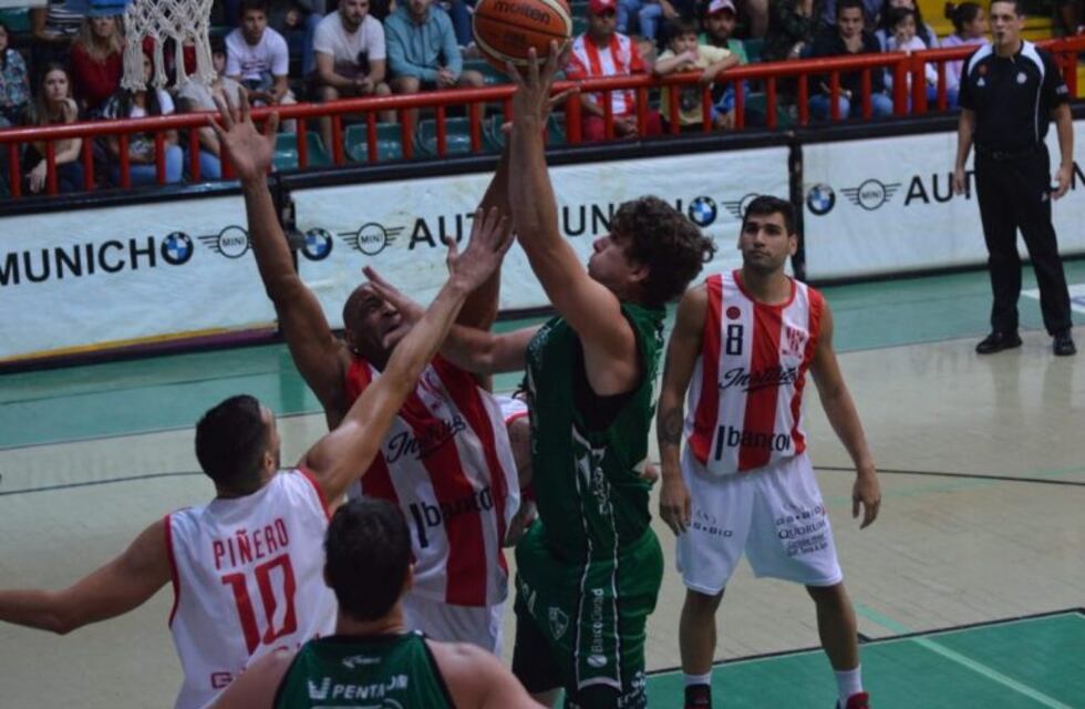 Instituto venció a Atenas y el clásico volvió a sus manos