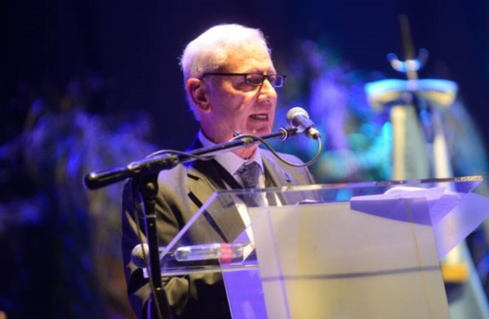 Escándalo en Odontología: el rector de la Universidad habló sobre el profesor de Microbiología