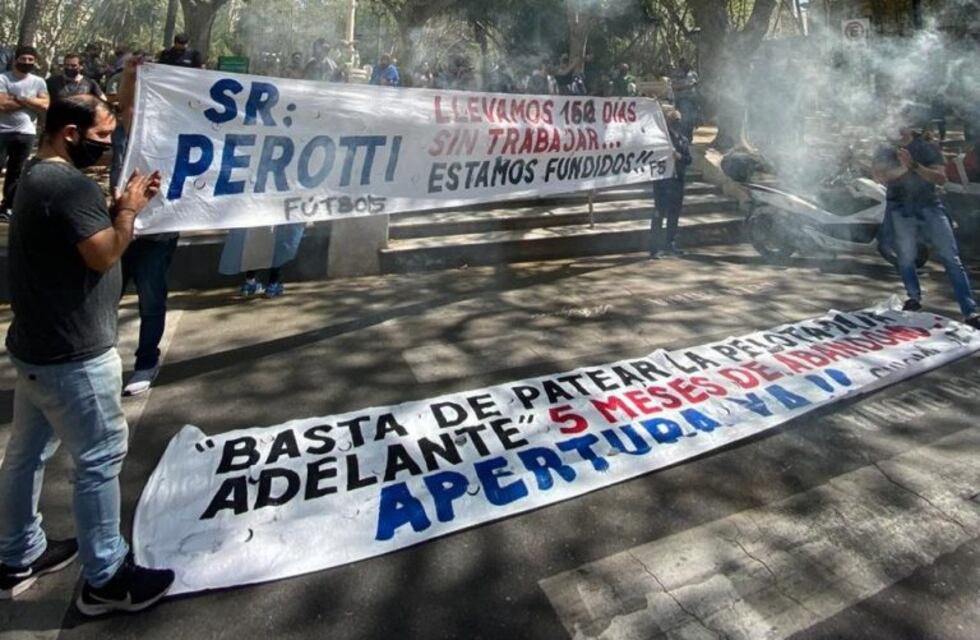 Movilización espontánea de comerciantes para evitar que se extiendan las restricciones