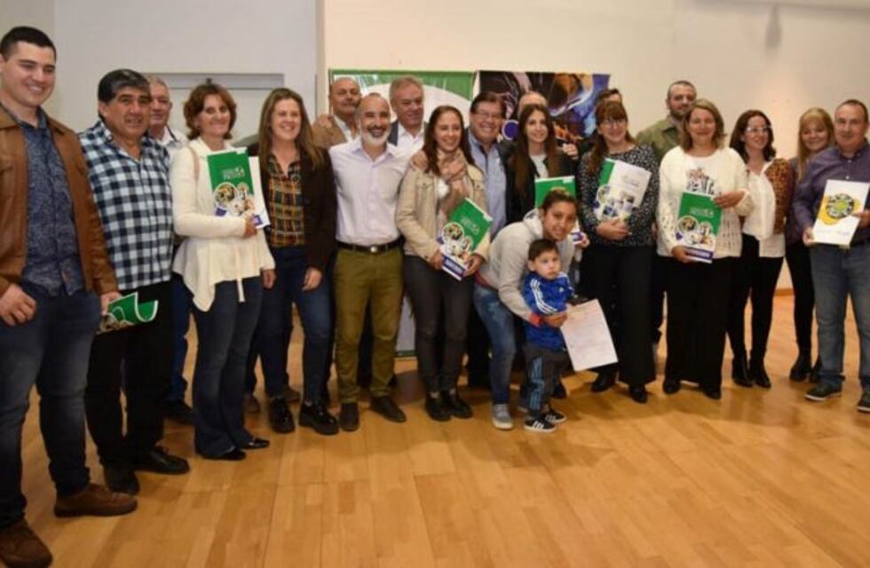 Créditos, aportes y pensiones provinciales se entregaron en General Pico
