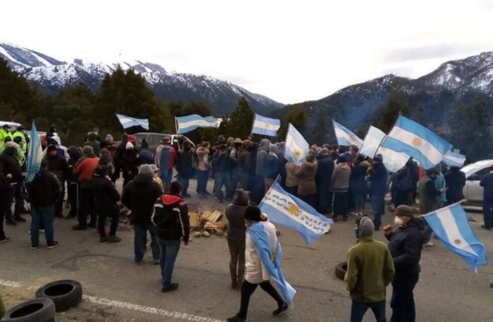 Convocan a una nueva marcha por la usurpación de terrenos en Villa Mascardi