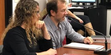 Los fiscales Juan Puntel y Yanina Estela durante la presentación de los cargos\u002E