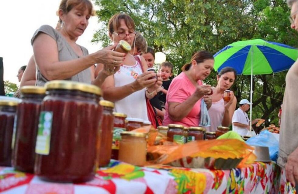 El Gobierno y el Banco Rioja lanzan crédito para fortalecer la economía popular