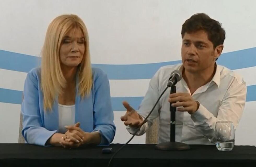 Primera conferencia de prensa de Axel Kicillof como gobernador electo en La Plata