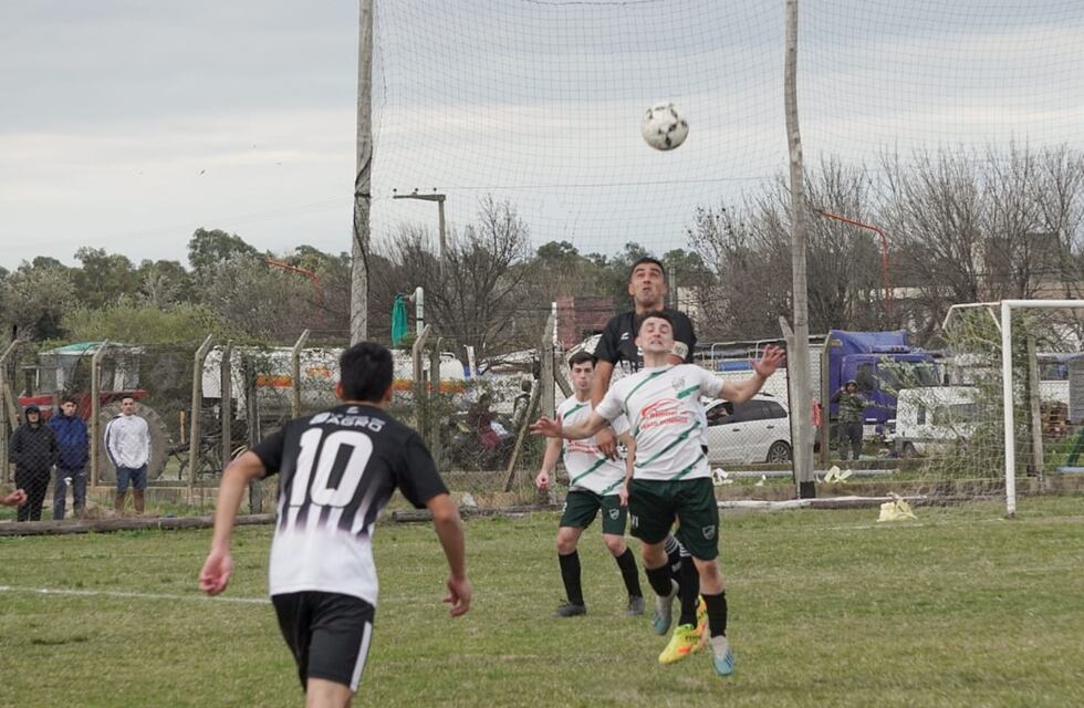 El Cultural perdió con Pueblos Unidos y el Sportivo 24 con Rivadavia antes del Clásico de Arroyito