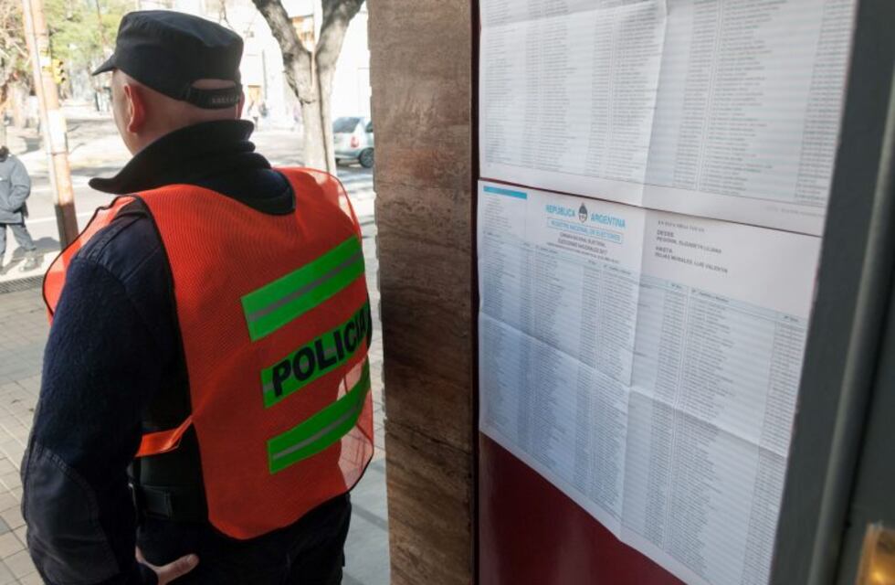 Son más de cinco mil efectivos los encargados de la seguridad en las elecciones