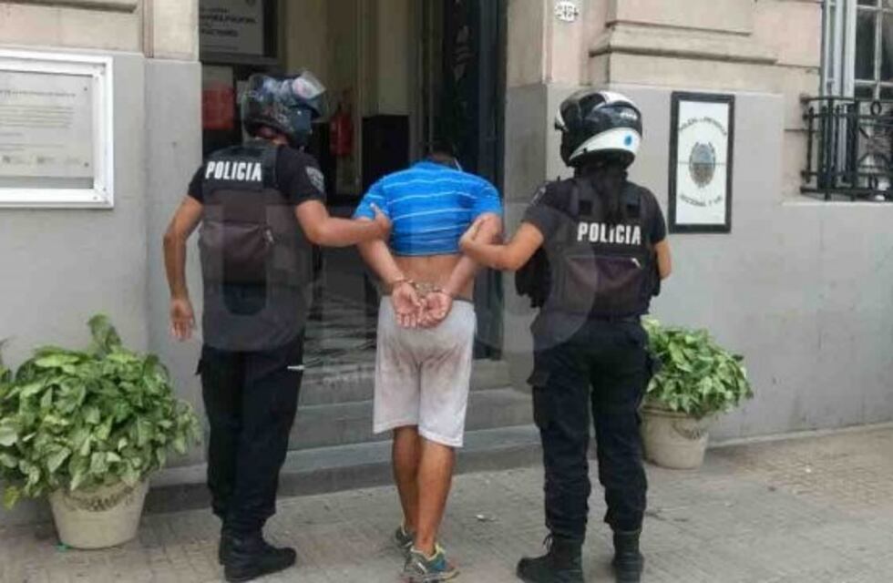 Taxista reconoció por la calle a un delincuente que le había robado y lograron detenerlo