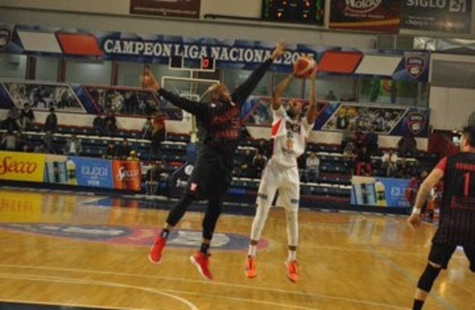 Instituto perdió ante Quimsa la final del cuadrangular en Santiago